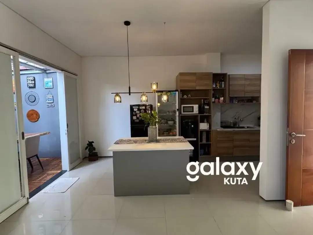 MODERN TROPICAL HOUSE IN PURA MERTASARI FOR SALE OR LEASEHOLD - Image 4 of 10