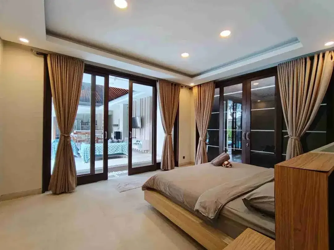 Dijual Villa Mewah Siap Huni Private poll Di Dekat Pusat Kota Denpasar - Image 3 of 10