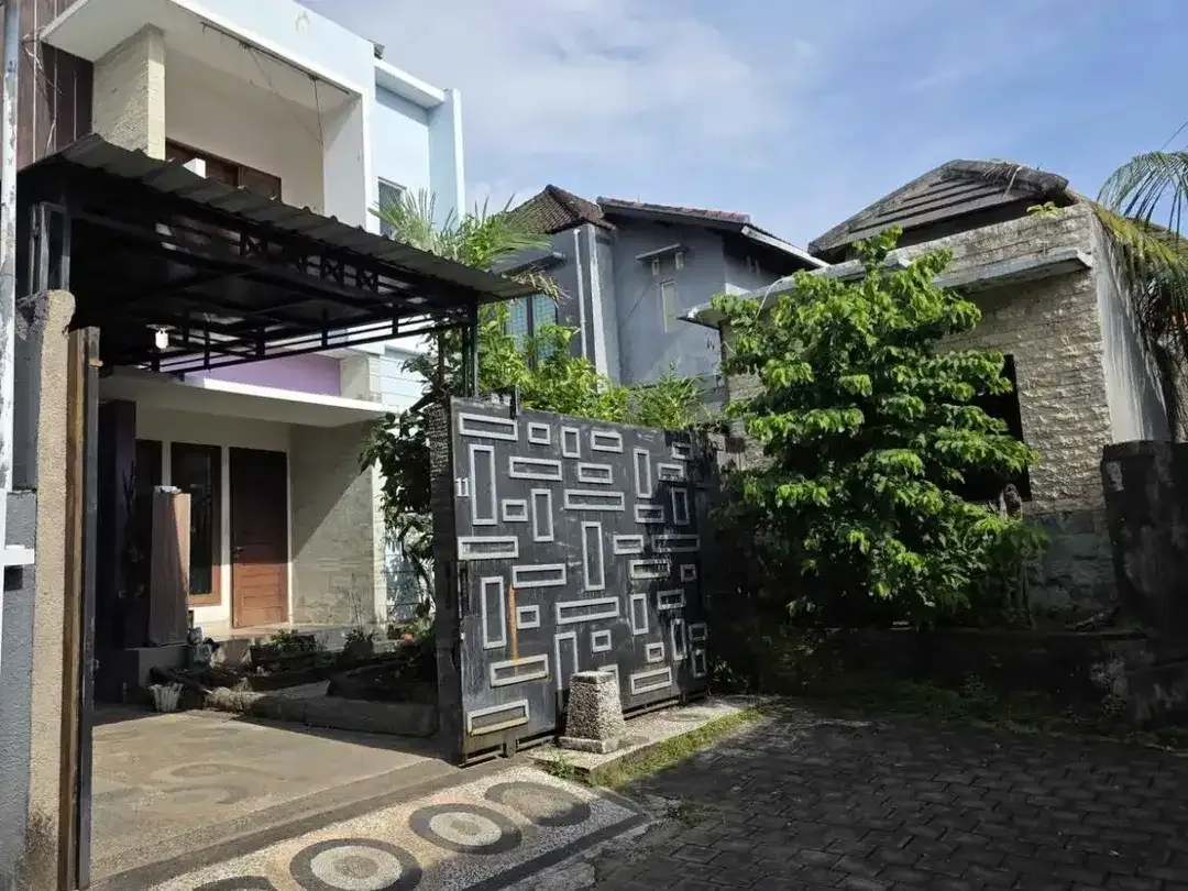 Dijual Cepat Rumah Lantai 2 - Pengalasan Padang Sambian, Denpasar Barat - Image 3 of 5