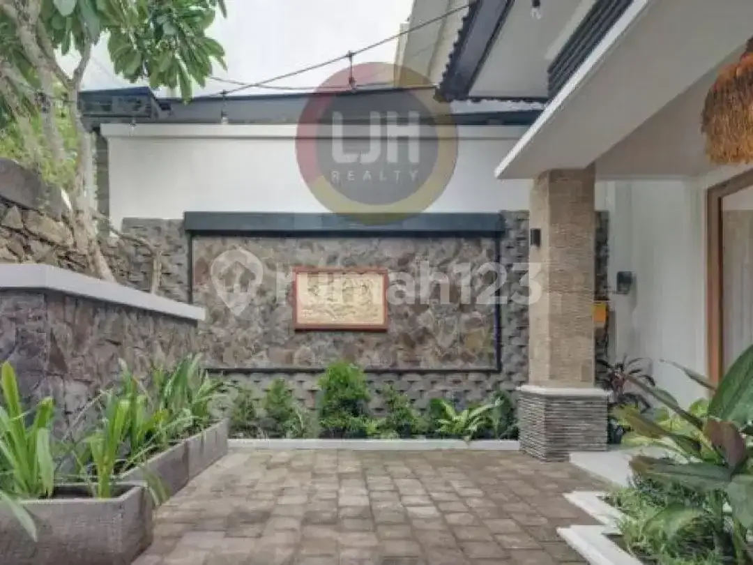 For Sale Villa Kerobokan Bali Fully furnsihed With Swimming Pool - Image 3 of 6