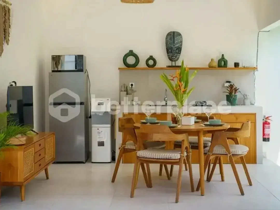 A Rare Turnkey Investment in Central Seminyak – Stunning Leasehold Tropical 2-Bed Villa Combining Traditional Balinese Architecture with Modern Lifest - Image 3 of 10