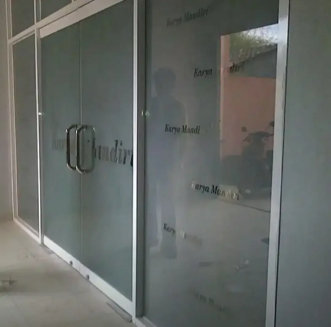 Agar kantor usaha lebih dikenal gunakan stiker Sanblas logo& Kaca Film - Image 1 of 1
