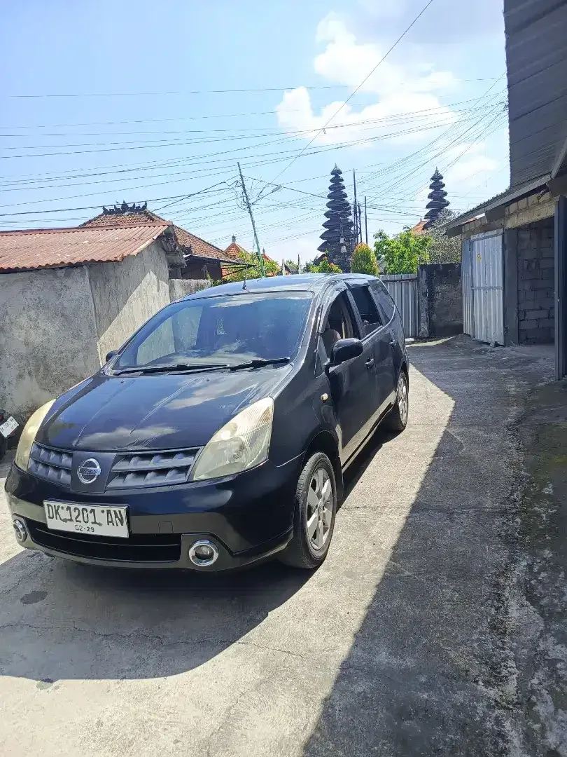 Dijual mobil Nissan Grand Livina - Image 2 of 7