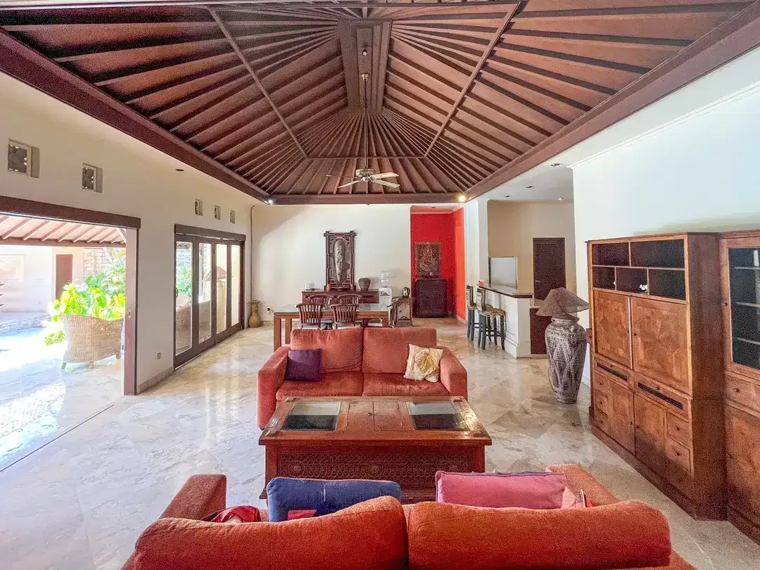 Villa 5 Kamar Tidur Bergaya Modern Balinese yang Menawan di Nusa Dua - Image 8 of 10