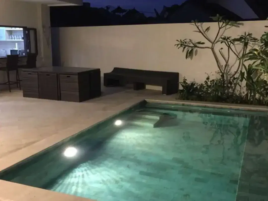 VILLA MODERN MINIMALIS 2 LANTAI DI BALANGAN PRATAMA JIMBARAN - Image 2 of 9