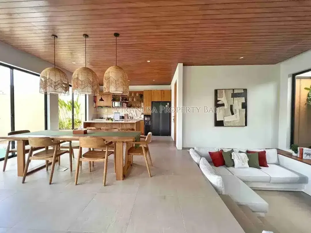 Villa Modern Tropis 3 Kamar dengan Private Pool & Jacuzzi di Pecatu – Freehold - Image 6 of 10