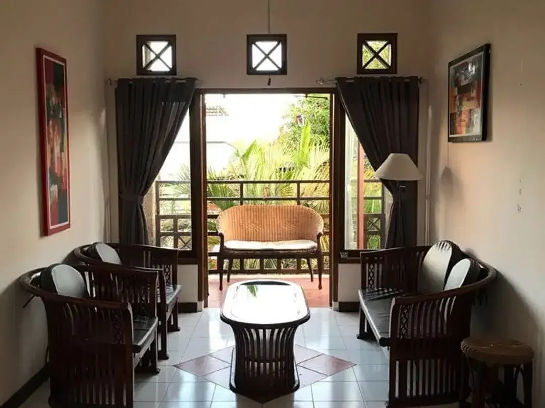 DIJUAL RUMAH FULLY FURNISHED 4 KAMAR. TIDUR SIAP HUNI KAMPIAL NUSA DUA - Image 9 of 10