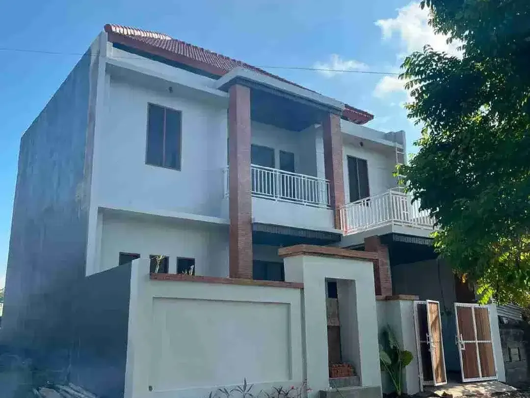 RUMAH BARU LANTAI II DI KEBO IWA UTARA UNTUK DIJUAL DEKAT BALI TV DAN SEKOLAH TUNAS DAUD, - Image 2 of 7