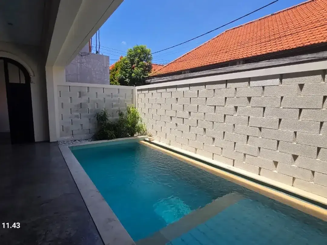 MINIMALIST MODERN VILLA AT CANGGU ONLY 5 MIN TO BEACH FOR LEASE - Image 10 of 10