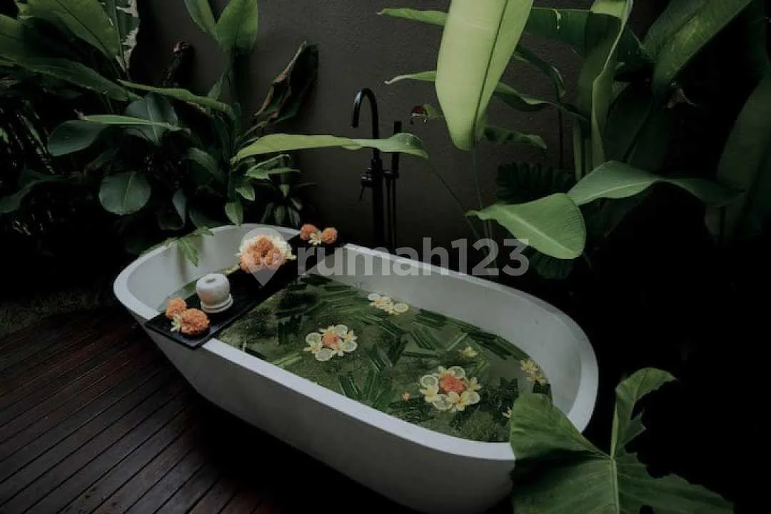 Ready For Rent 4 B R Luxury Villa In Pererenan Badung Bali - Image 3 of 4