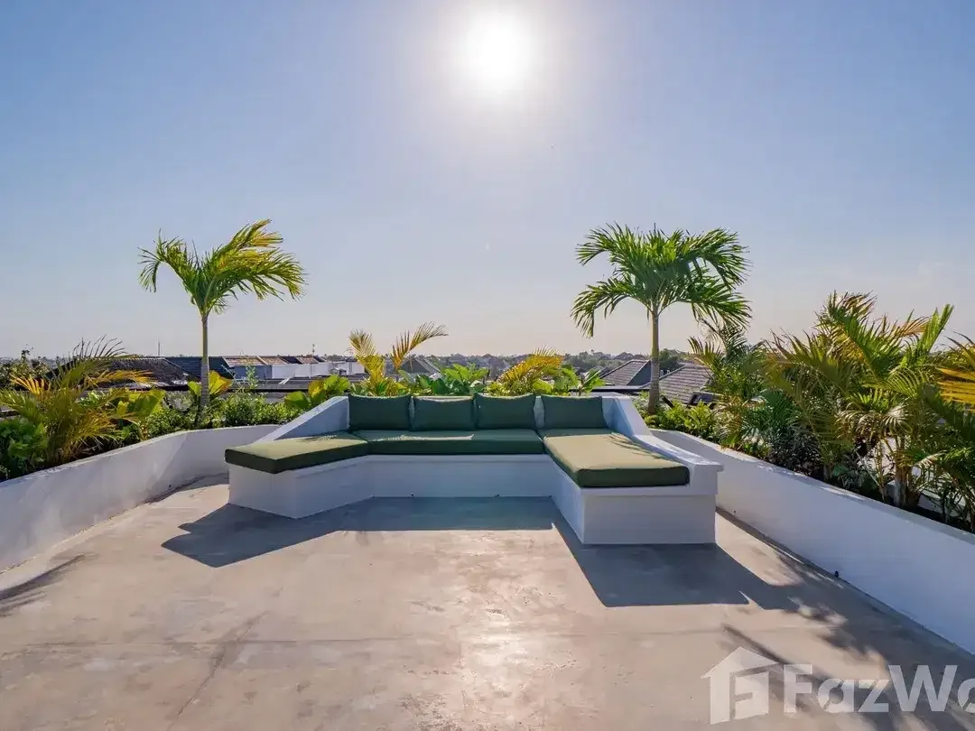 4 Bedroom Villa for rent in Kerobokan, Bali - Image 9 of 10