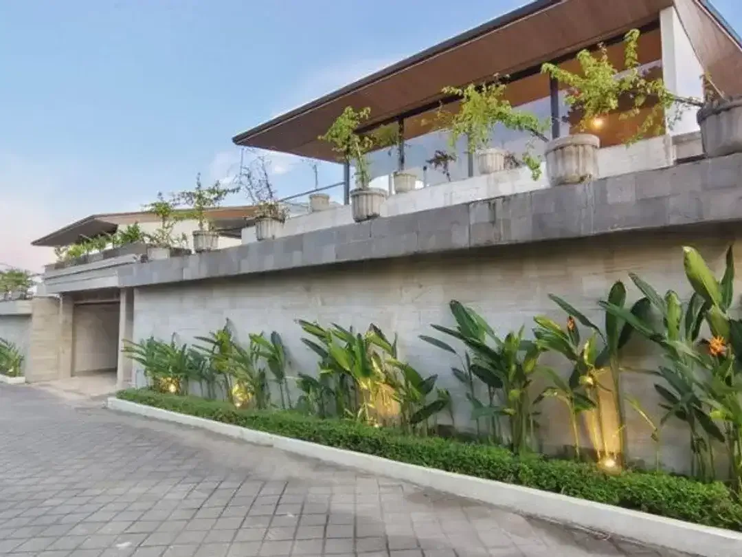 VILLA LUXURY DAN OCEAN VIEW IN SANUR DENPASAR - Image 4 of 10