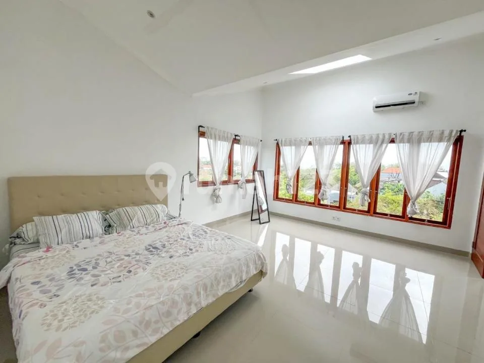 Villa Cakep di Perumahan Hilton Hill Benoa Kuta Selatan Bali - Image 1 of 4