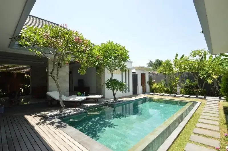 FOR SALE VILLA PANTAI BERAWA STREET CANGGU BALI, 460M2 - Image 2 of 10