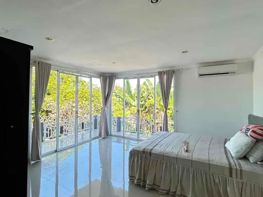 Villa lovina 8 are, view pantai

Jl. Melati, Dencarik, Kec. Banjar, Kabupaten Buleleng - Image 4 of 10