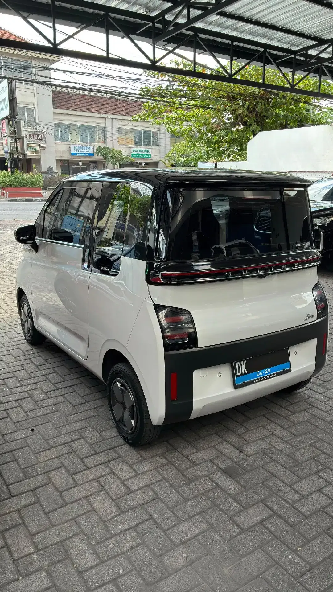 Wuling Air EV 2023 Putih Long A/T Listrik - Image 5 of 5