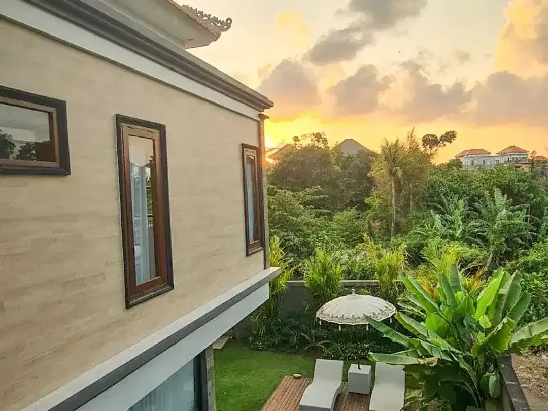 4 Bedroom Villa for rent in Kerobokan, Bali - Image 2 of 10