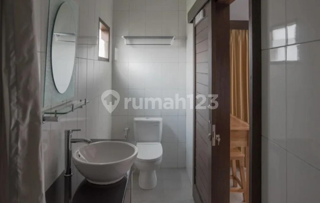 Disewakan Villa Di Canggu Bali Siap Huni Full Furnished - Image 2 of 4