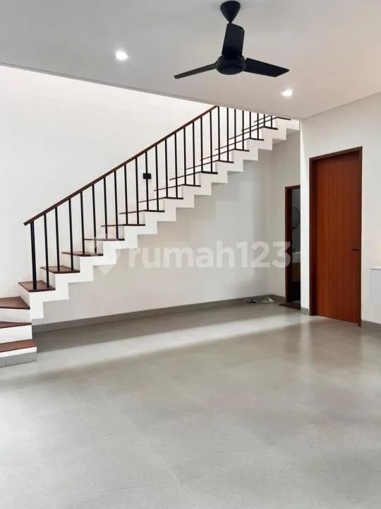 Id:h-131 Disewakan Rumah Semi Villa Ubung Denpasar Bali - Image 4 of 4