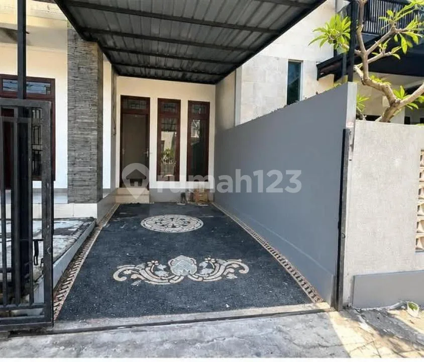 Rumah Minimalis dan Strategis di Eastherland Taman Jimbaran - Image 2 of 4