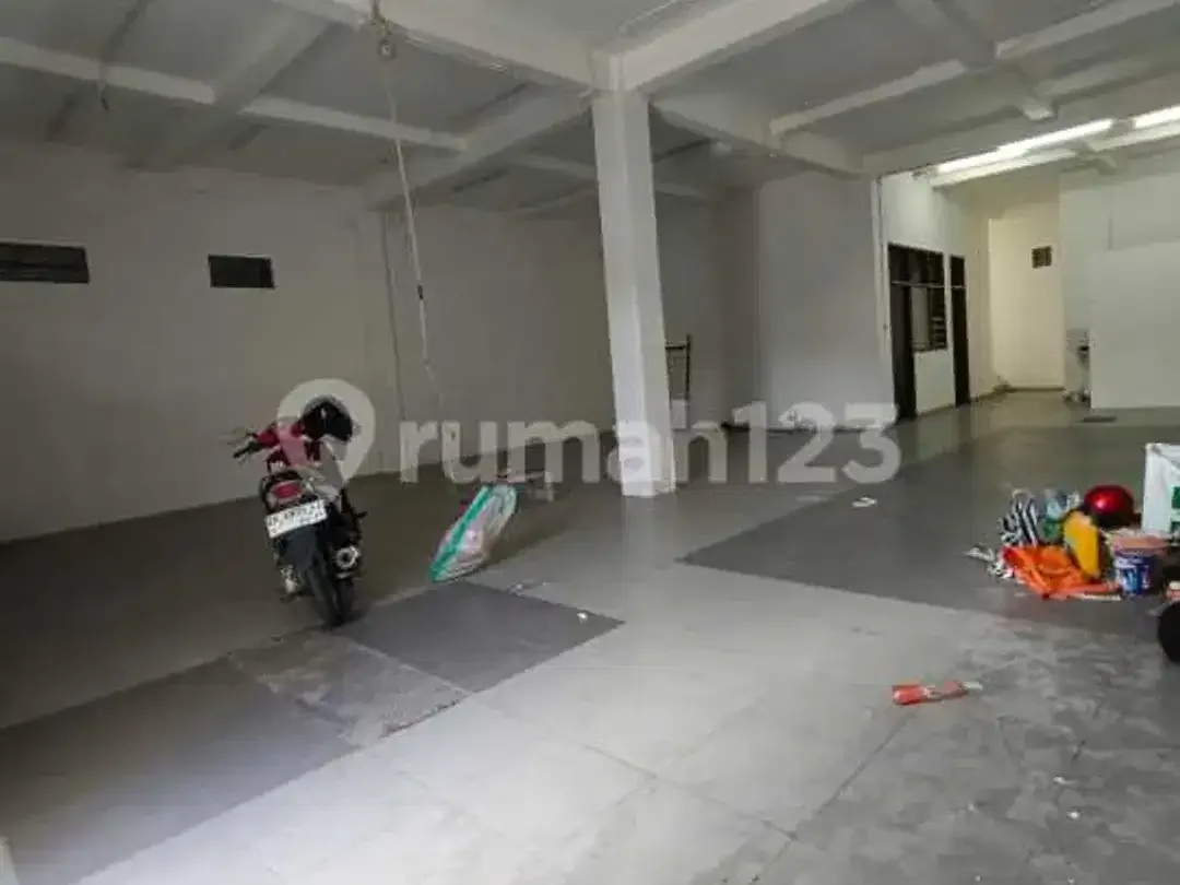 Jarang Ada, Ruko 2 Lantai Daerah Ramai Penduduk, Kampial - Image 2 of 8