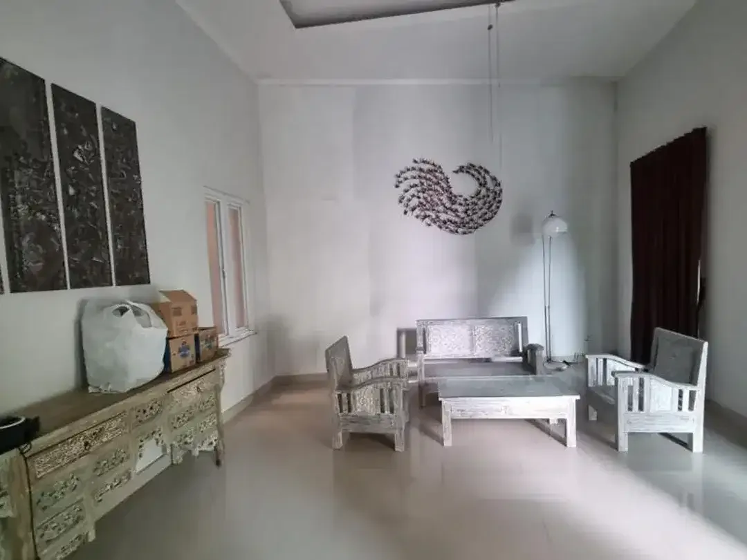 Dijual Rumah 2 Lantai Modern di Green Imperial Putra Residence, Cokroaminoto Denpasar – 4 Kamar Tidur, SHM - Image 6 of 10