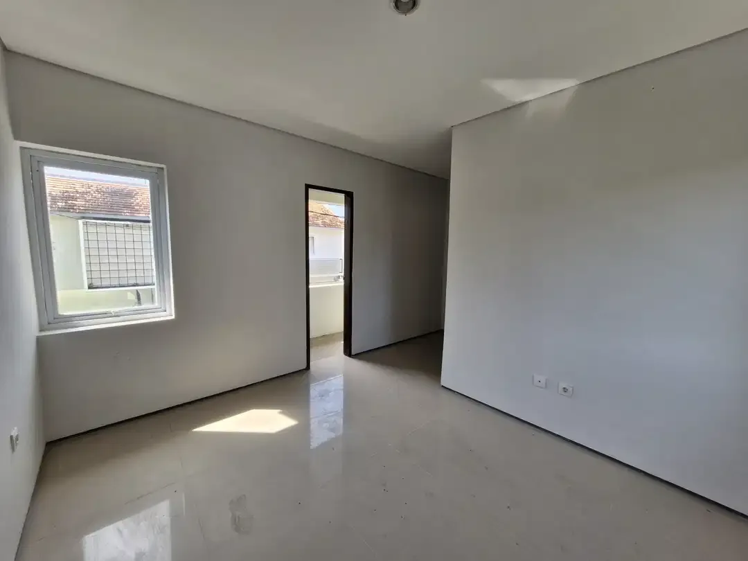 JUAL RUMAH JIMBARAN DALAM KOMPLEKS READY UNIT - Image 5 of 9