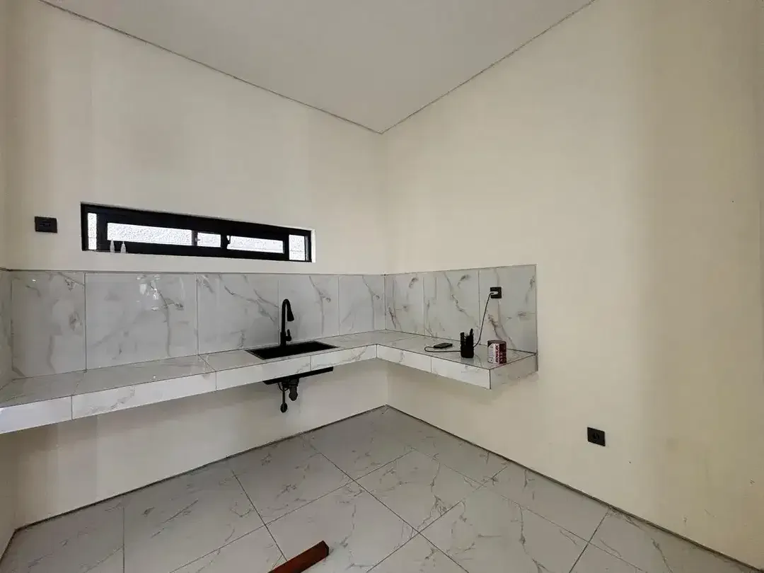 BRAND NEW HOUSE IN MUMBUL PERMAI JIMBARAN - Image 2 of 10