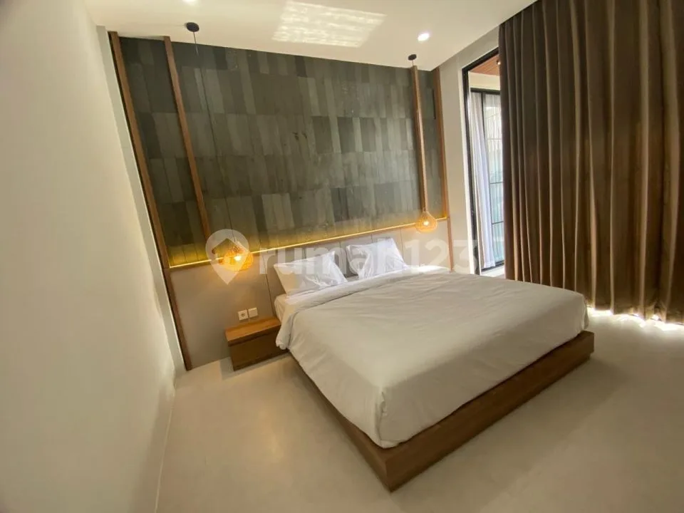 Brand New 3 BR Villa In Yelow Zone Padonan Canggu - Image 3 of 4