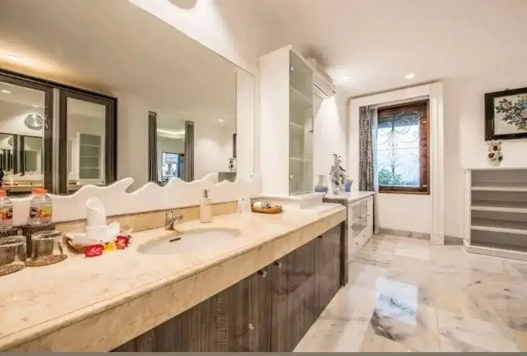 Villa PREMIUM Ocean View Taman Mumbul Nusa Dua - Image 9 of 10