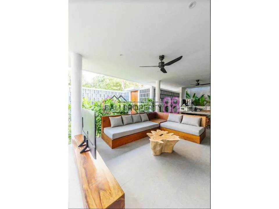 Jual Villa Modern Rooftop Bidadari Seminyak 200 M2 - Image 3 of 4