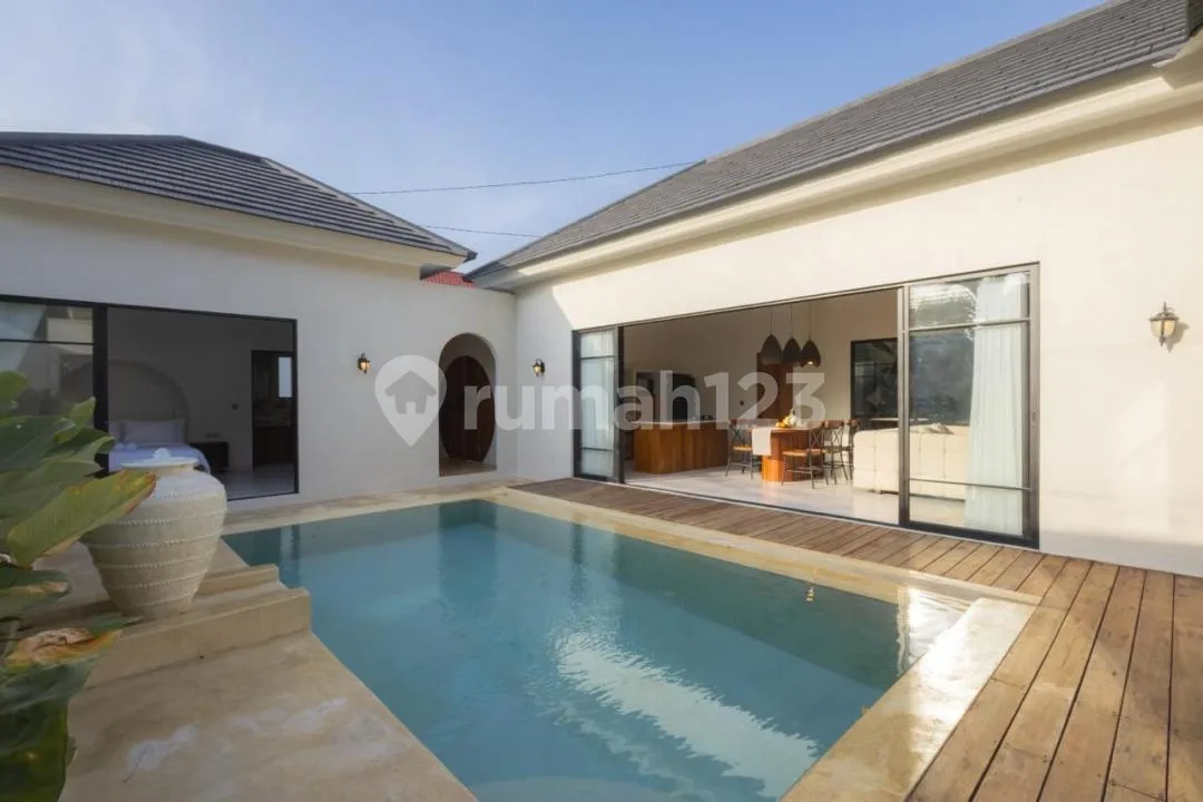 Leashold Villa Batur Sari Sanur, 3 Bedrooms 250M2 - Image 4 of 4
