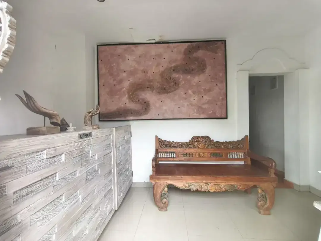 Dijual Guesthouse + Tempat Usaha di Jalan Utama Goa Gong, Jimbaran. - Image 9 of 10
