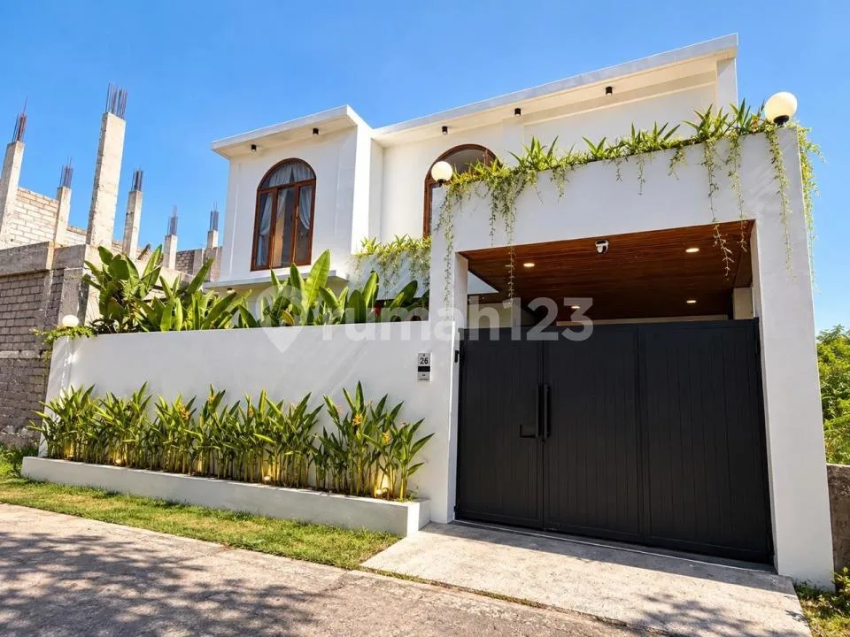 Beautiful 3 Bedrooms Villa With Smart Sistem In Jimbaran - Image 2 of 4