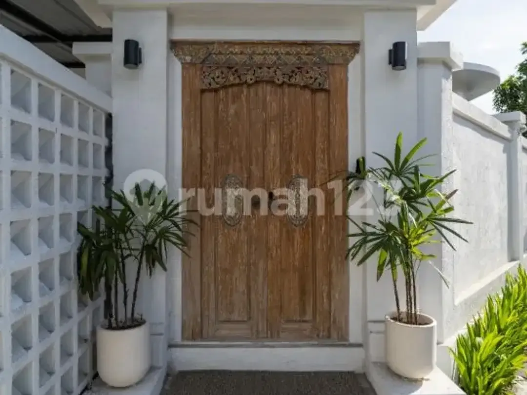 Beatifully Decorated Villa Available For Sale - Image 7 of 8