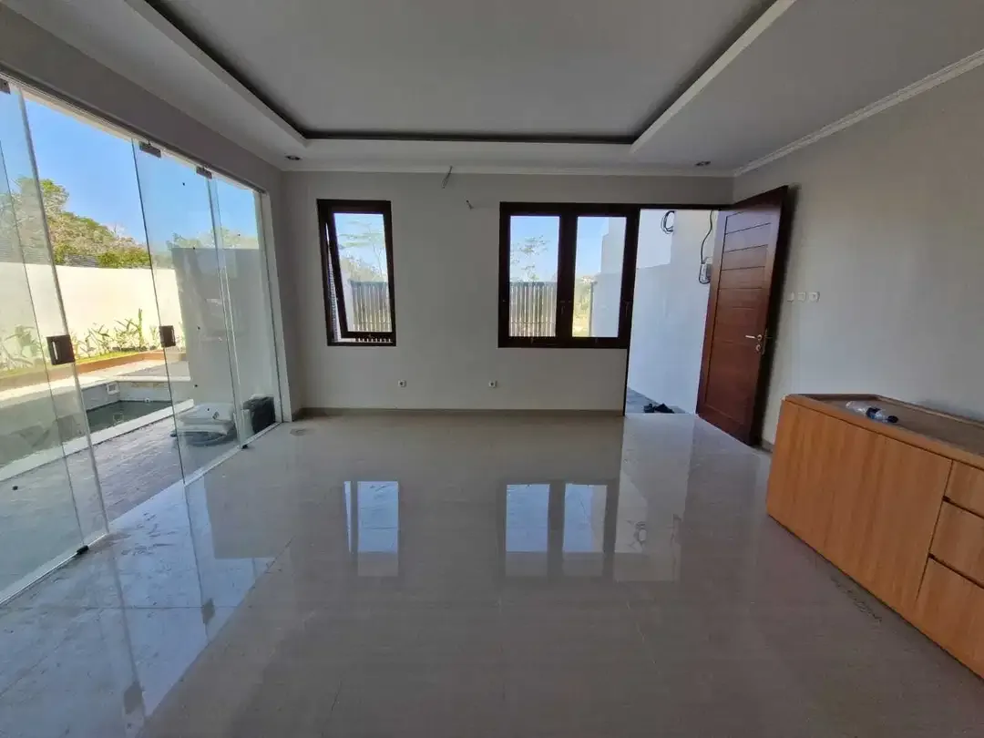 DIJUAL VILLA MODERN MURAH DALAM KOMPLEKS NUSA DUA - Image 4 of 10