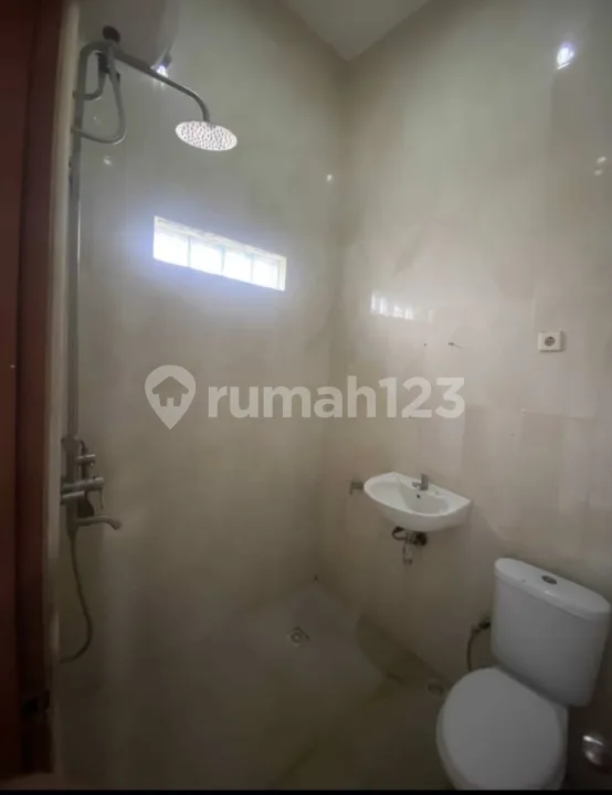 K347 Sewa Rumah Semi Villa Gunung Payung Denpasar Bali Dekat Sunset Road Seminyak Imam Bonjol Kerobokan - Image 3 of 4