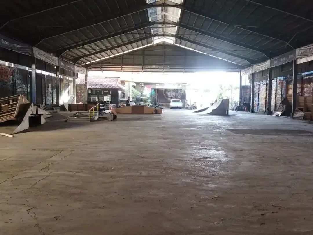 Disewakan Toko Gudang LUAS di Sunset Road Seminyak - Image 3 of 7