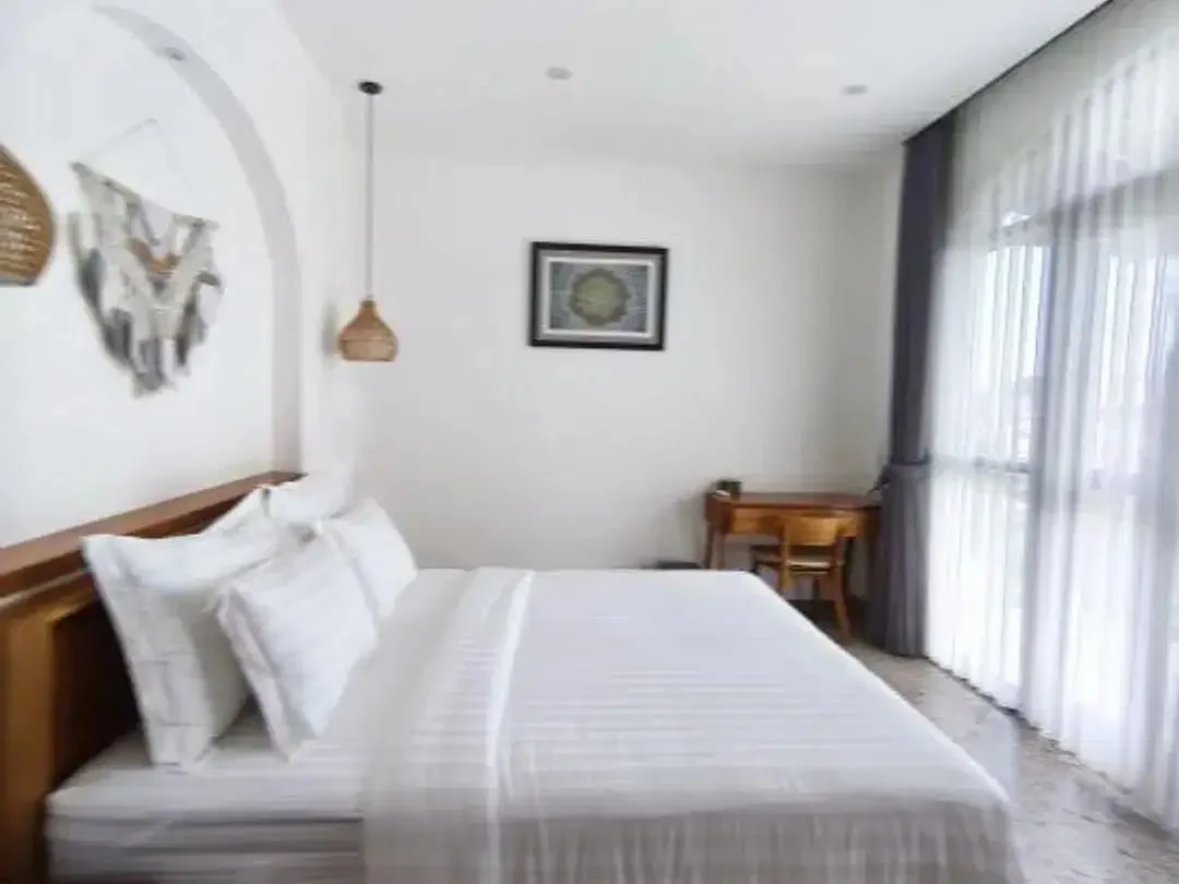 Luxury Private Villa Fully Furnished 3 Br Di Batu Bolong Canggu - Image 5 of 10
