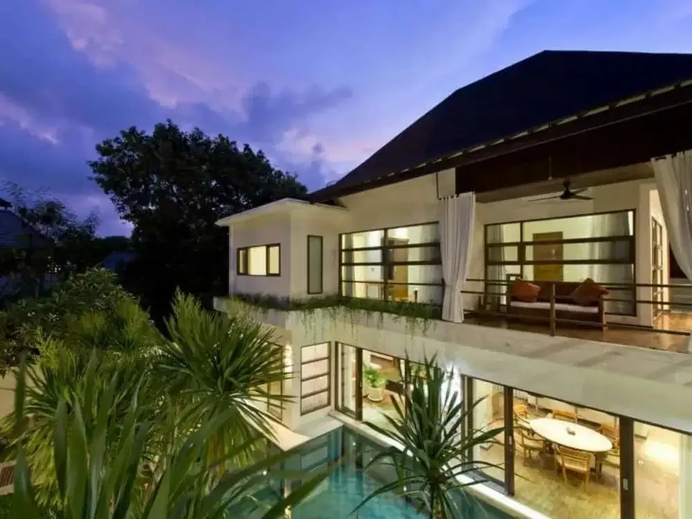 Luxury villa for sale, walk to Mertasari beach Sanur, Denpasar Bali - Image 3 of 10