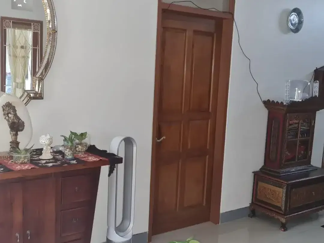Freehold-Family-Friendly House for Sale in Padang Sambian, Bali - Image 3 of 10