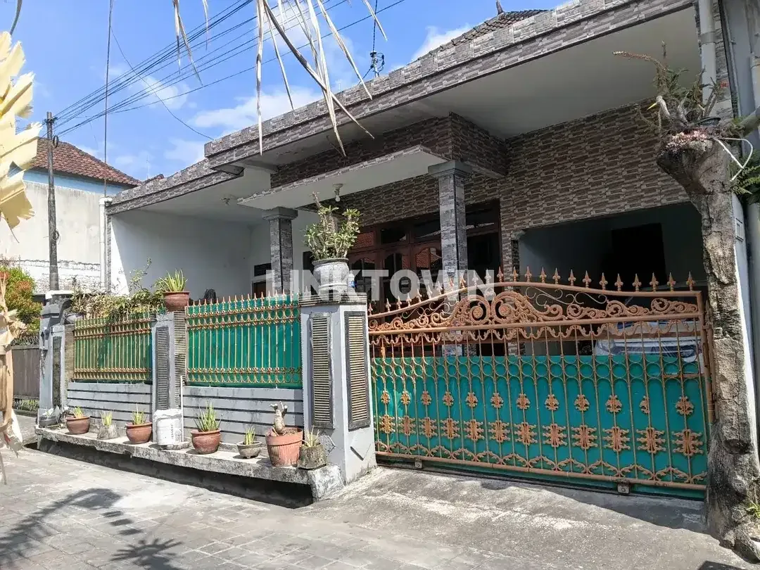 Disewakan Rumah Dengan 4 Kamar Tidur Siap Huni Full Furnish - Image 2 of 4
