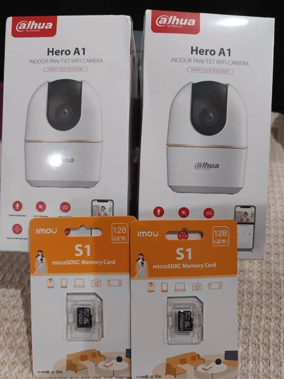 CCTV WIFI DAHUA+MEMORY 128GB - Image 1 of 2