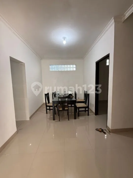 Rumah Tinggal 4 Kamar Tidur 2 Lantai - Pedungan, Denpasar Selatan - Image 4 of 4