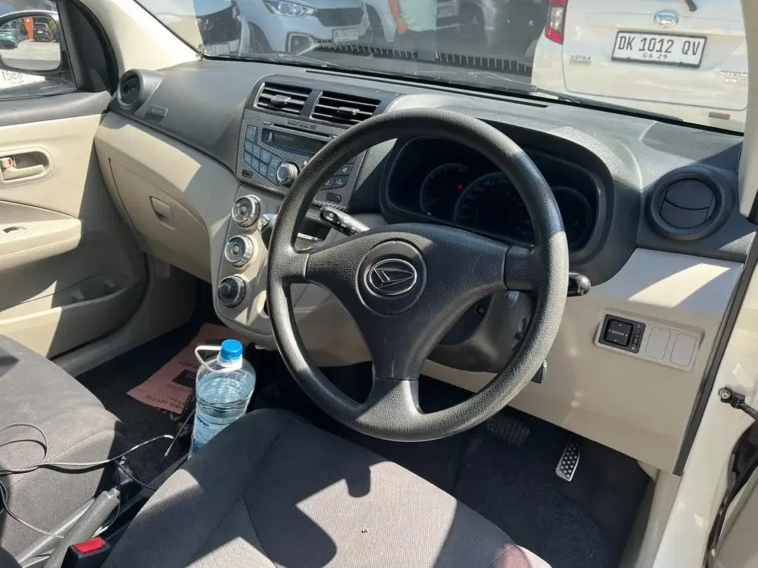 Daihatsu sirion 1.3 matic lowkm DP 8 JT - Image 8 of 10