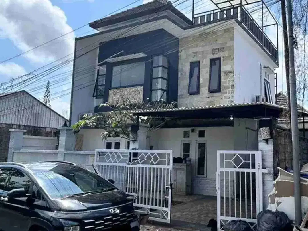 Rumah Cantik Ungasan Dekat GWK dan Pantai Melasti - Image 1 of 10