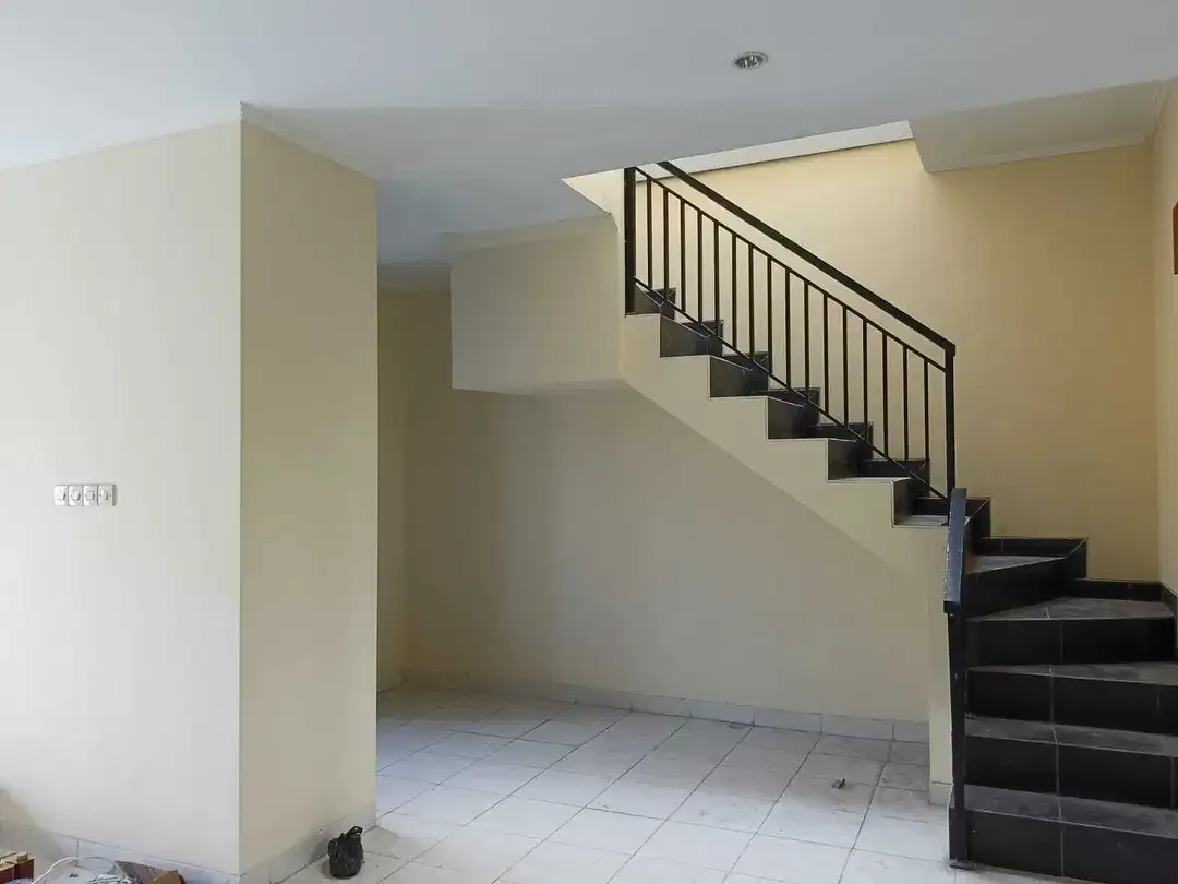 Dijual Rumah Minimalis 2 Lantai di Gatsu Denpasar - Image 4 of 9