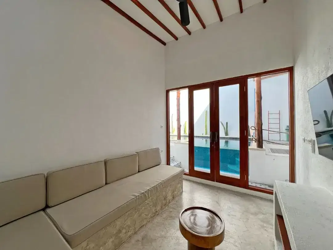 Villa 3 Bedroom Lokasi sangat tenang dekat ke canggu - Image 8 of 10