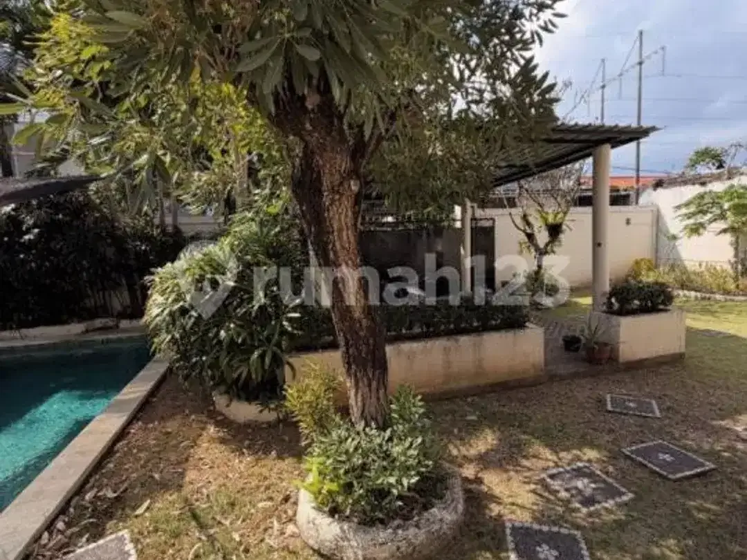 Dijual Villa Sanur - Dekat dengan Pantai Mertasari - Bali. - Image 5 of 5