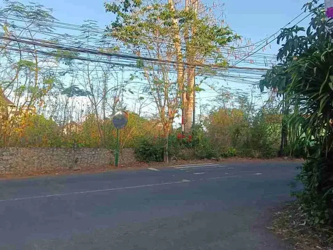 Investasi Tanah Strategis Jimbaran Bali , Kavling Luas Dekat Kawasan Premium Bali Selatan - Image 4 of 5